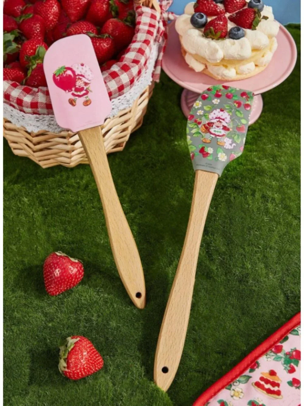 Strawberry Shortcake 2‑Pc Silicone Spatula Set Cute Cartoon Strawberry Print